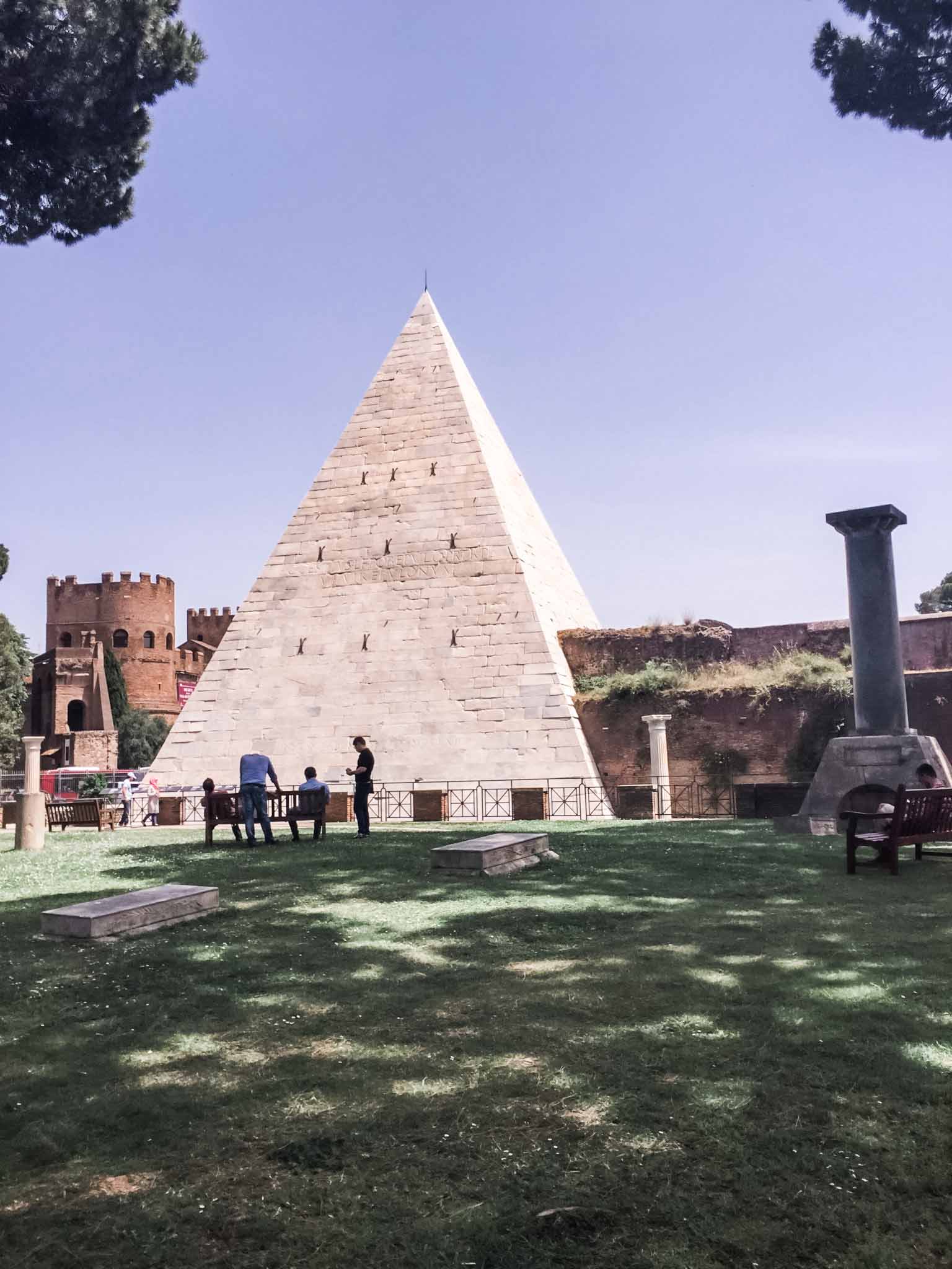 rome italy walking food tour testaccio pyramid