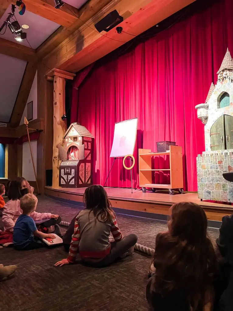 puppet show at nashville public library things to do with kids