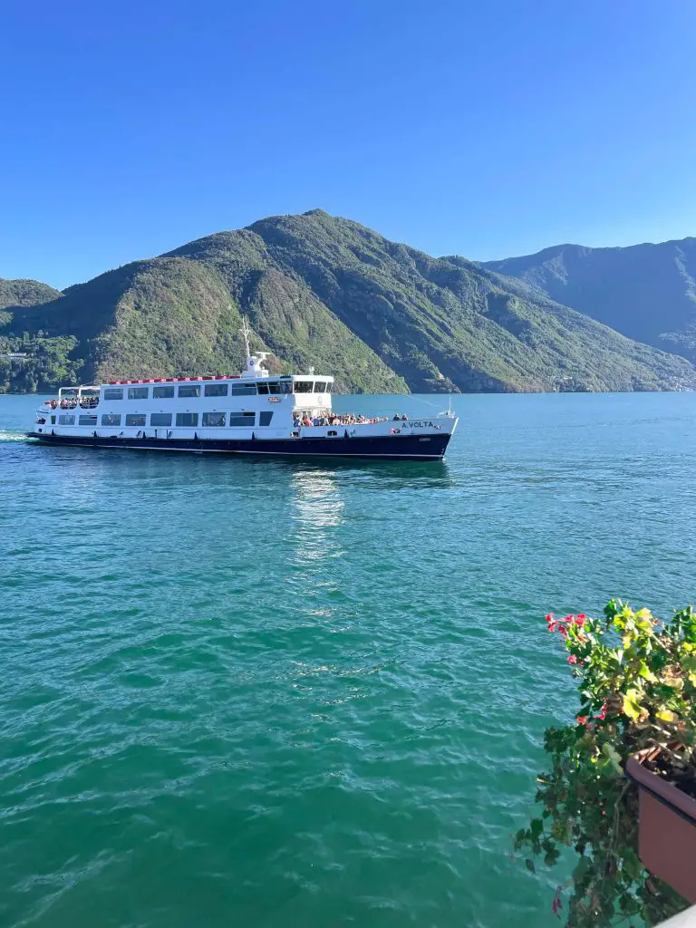 lake como ferry boat ride