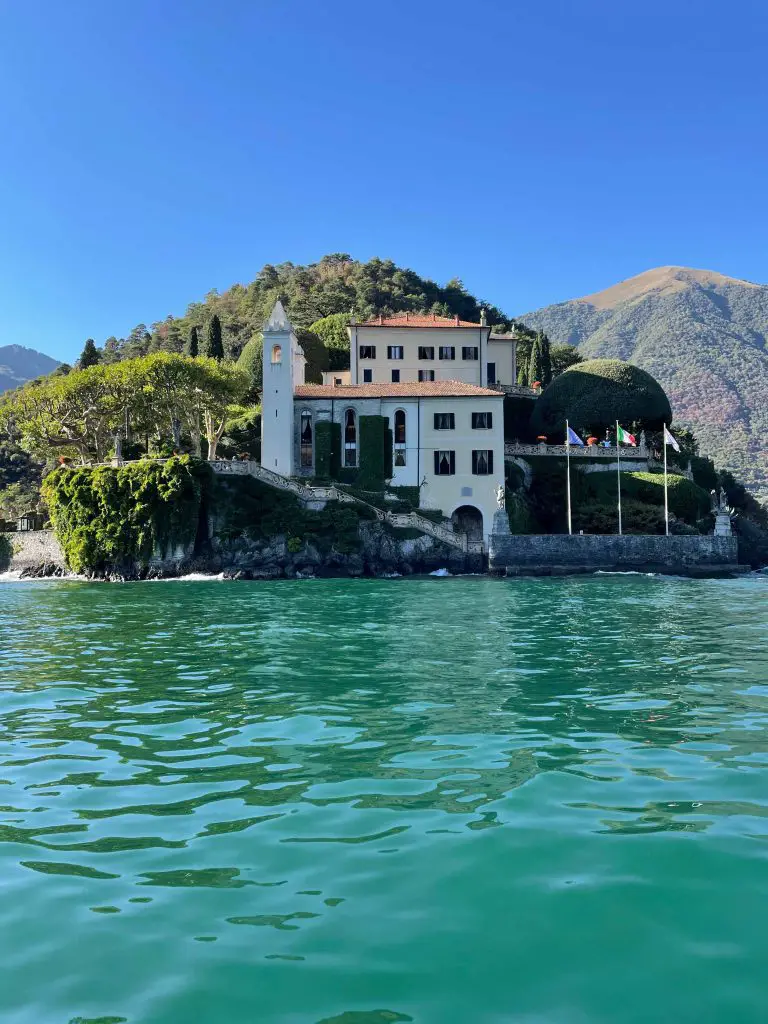 lake como james bond villa del balbianello from the water